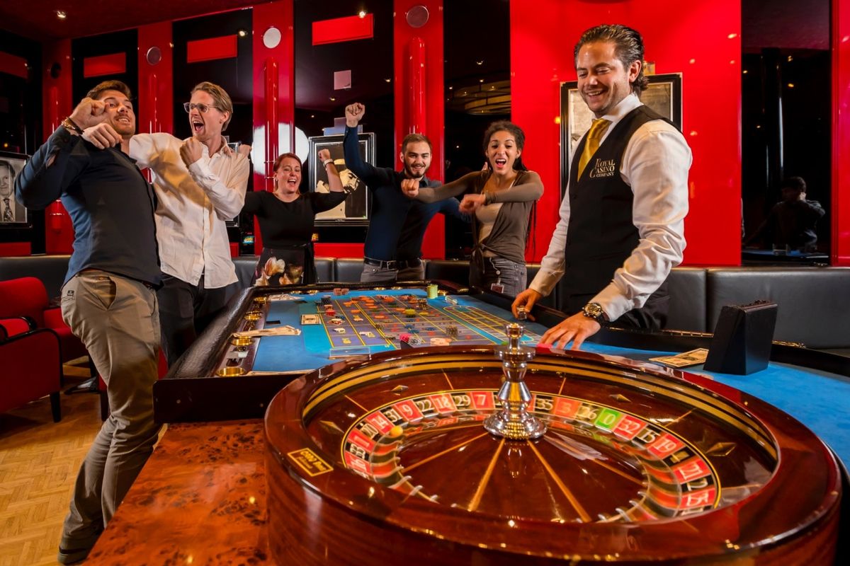 Slots 777 Party APK Live Casino